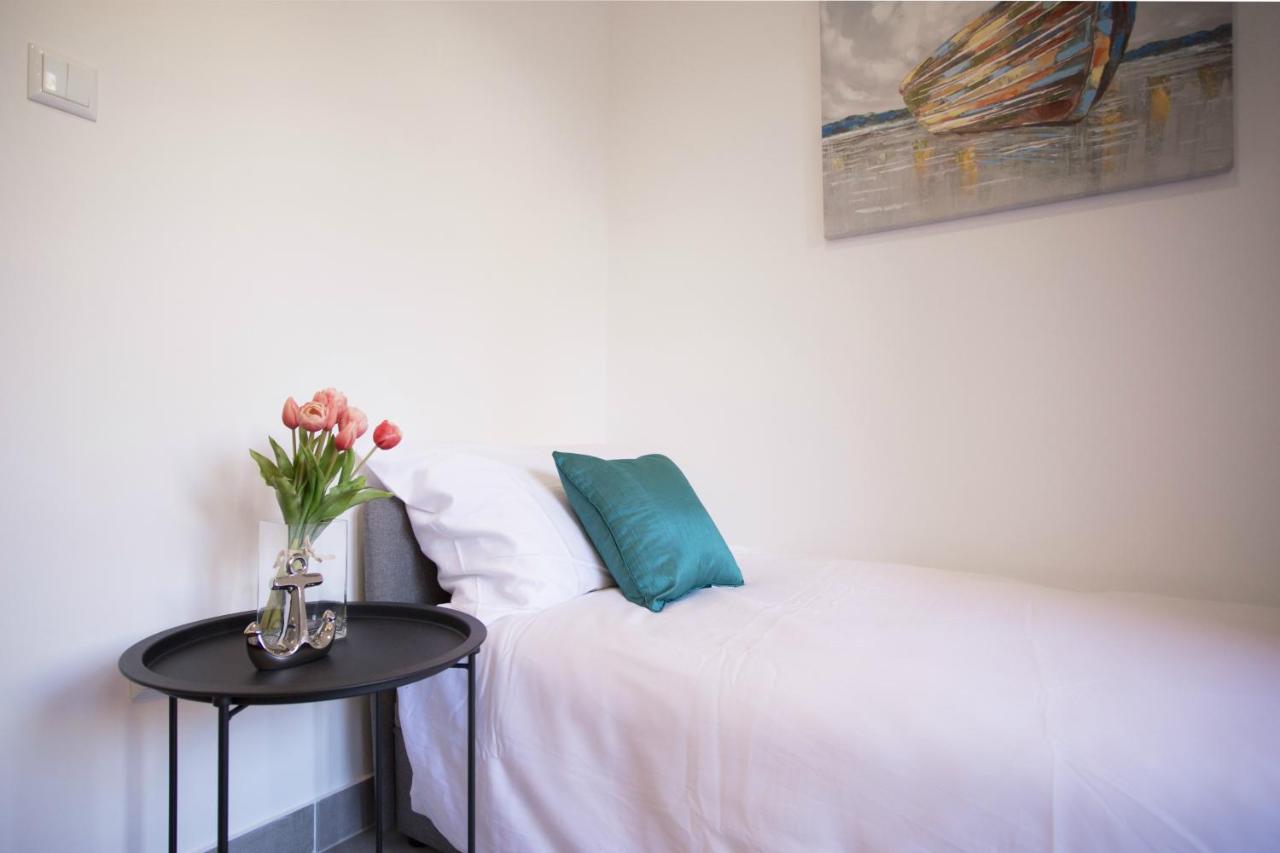 Studio Apartment Zen City Centre Split Exterior photo